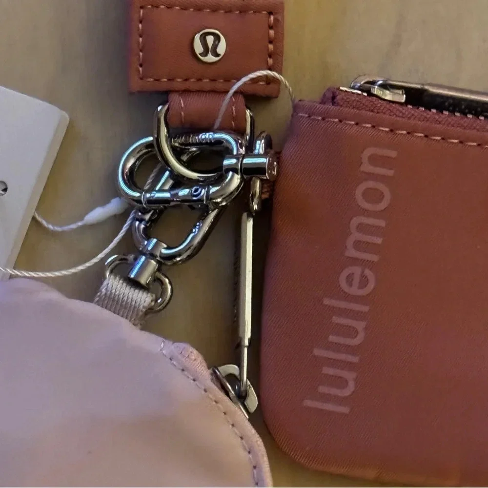 NWT - Lululemon Dual Pouch Wristlet Pink and Blush with Logo and Keychain Strap - Picture 6 of 12
